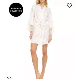 Kit Heart Lace Matte Charmeuse Wrap Robe